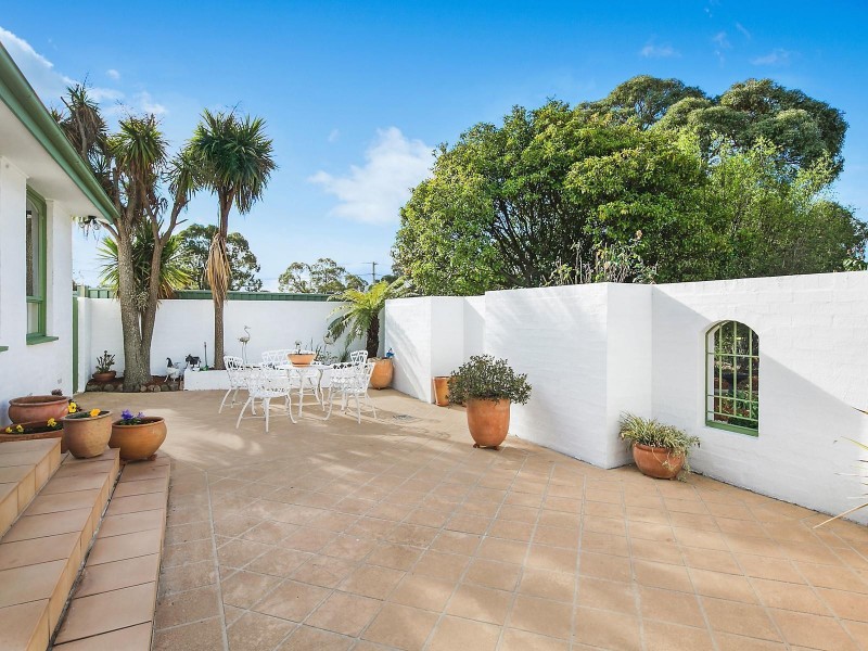 8 Bowler Place, Kambah ACT 2902
