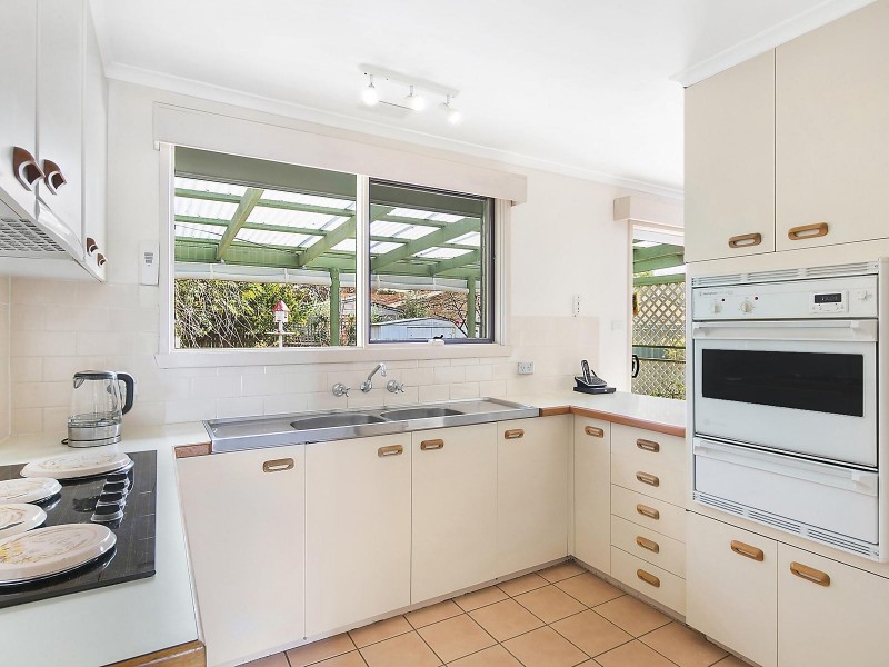 8 Bowler Place, Kambah ACT 2902