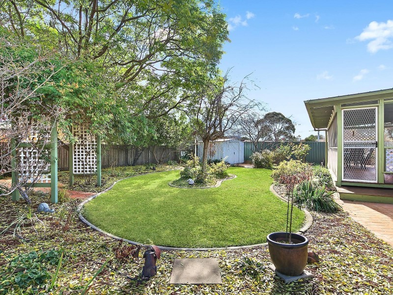 8 Bowler Place, Kambah ACT 2902