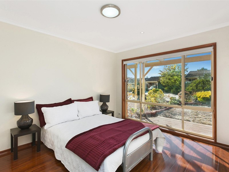 2/21 Elm Way, Jerrabomberra NSW 2619