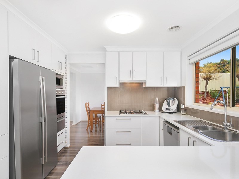 12 Ling Place, Queanbeyan NSW 2620