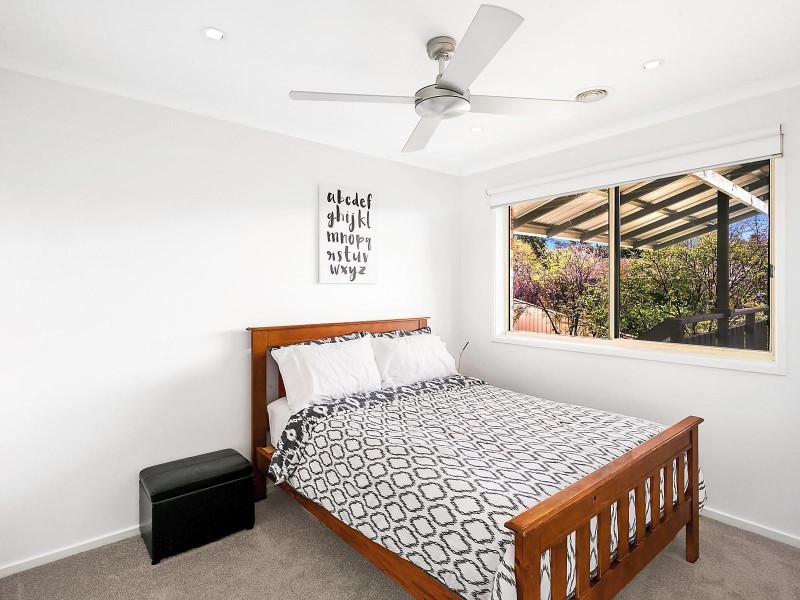 12 Ling Place, Queanbeyan NSW 2620