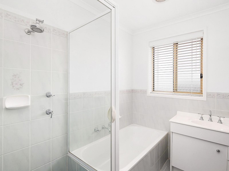 12 Ling Place, Queanbeyan NSW 2620