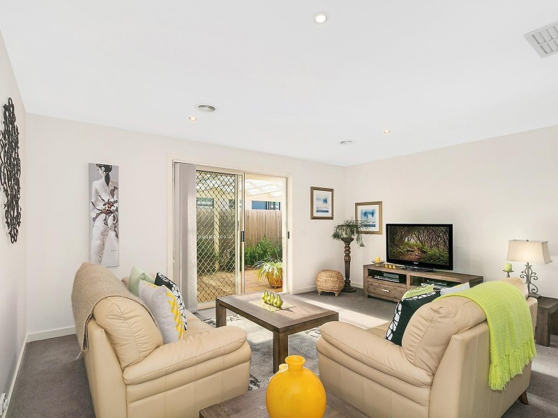 15 Northcliffe Place, Queanbeyan NSW 2620