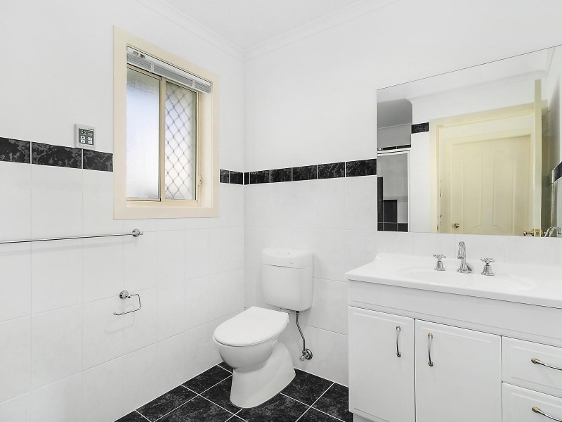 15 Northcliffe Place, Queanbeyan NSW 2620