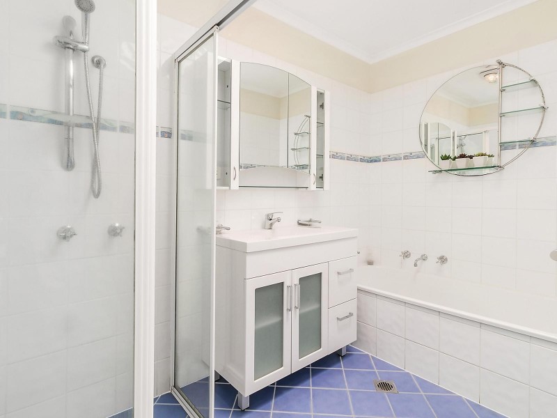 13 Cleeve Place, Gordon ACT 2906