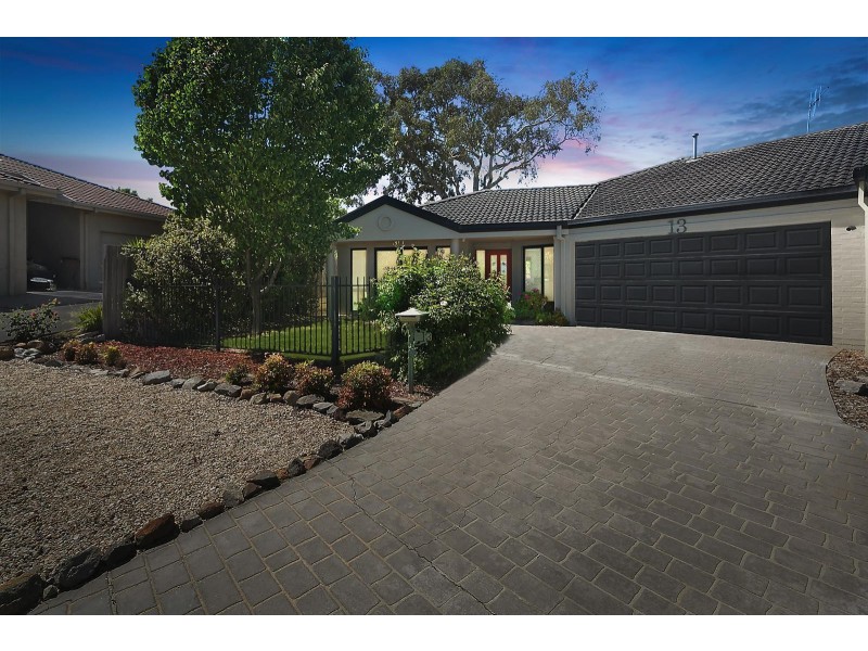 13 Coora Place, Jerrabomberra NSW 2619