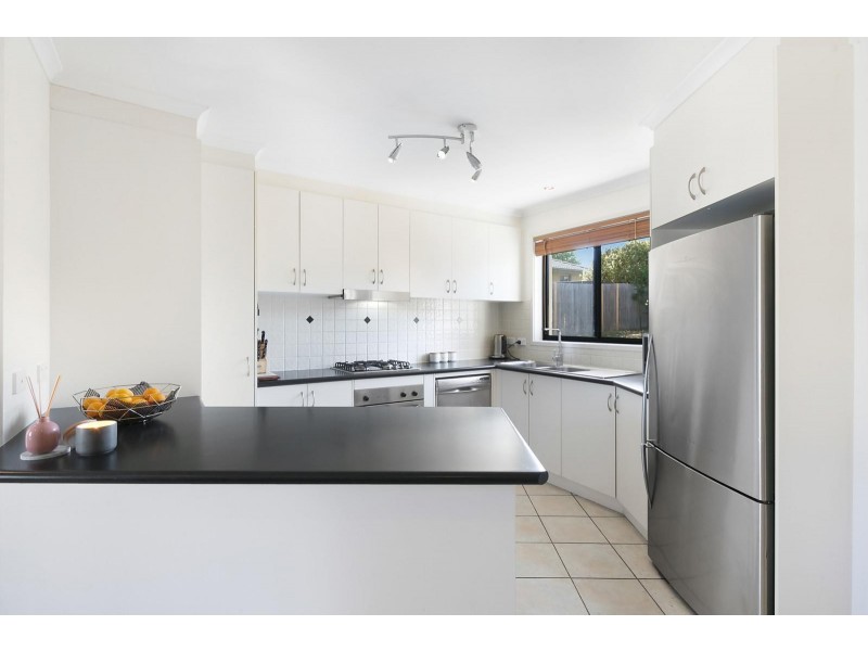 13 Coora Place, Jerrabomberra NSW 2619