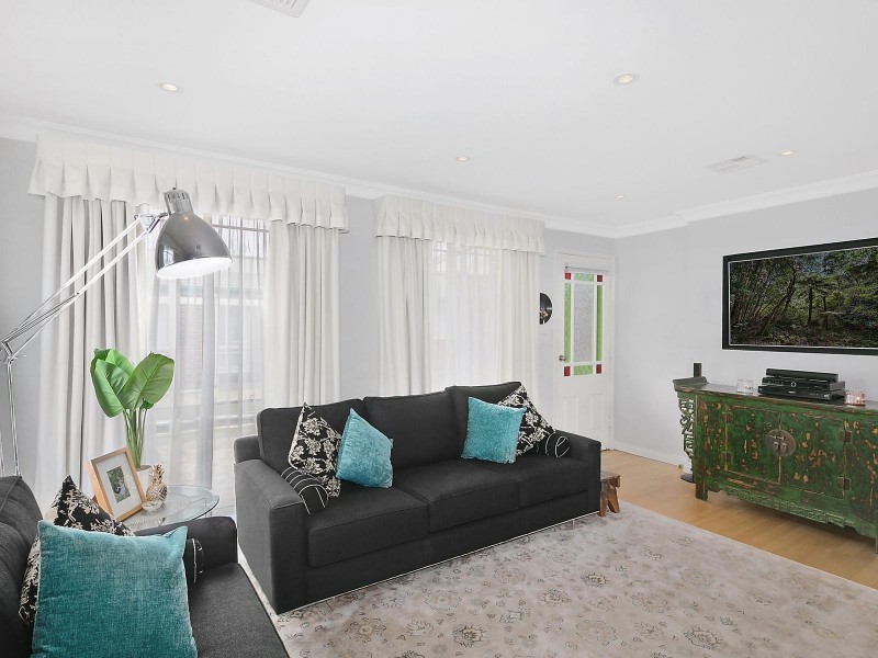 2/64 Thorpe Avenue, Queanbeyan NSW 2620