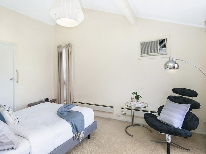 7 Yolla Place, Lyons ACT 2606