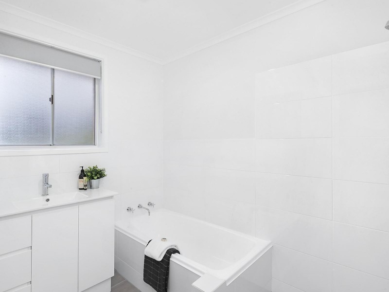 30 Hyndes Crescent, Holder ACT 2611