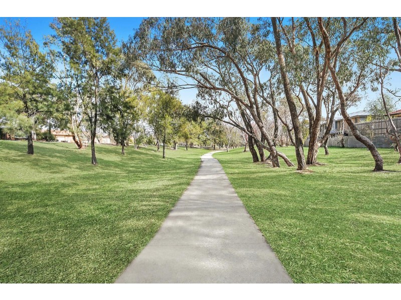 7/72 Brudenell Drive, Jerrabomberra NSW 2619