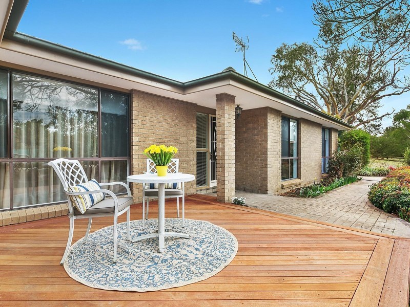 30 Max Henry Crescent, Macarthur ACT 2904