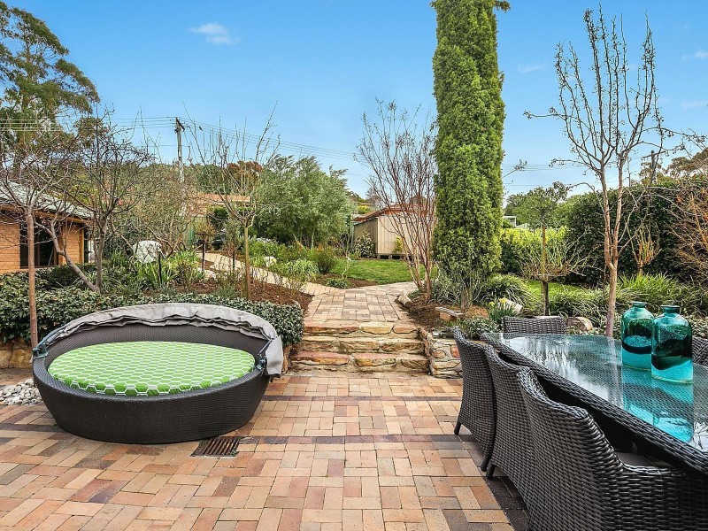 30 Max Henry Crescent, Macarthur ACT 2904