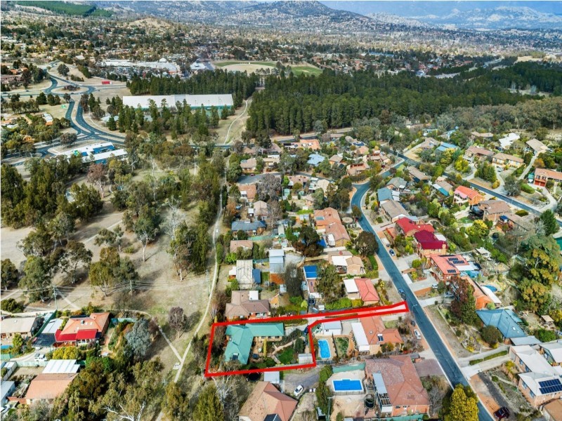 30 Max Henry Crescent, Macarthur ACT 2904