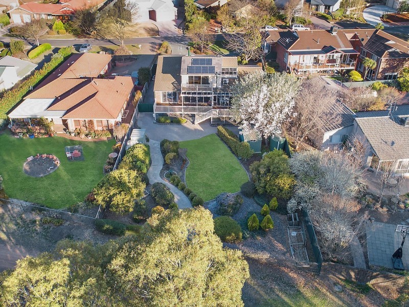27 Mt Vernon Drive, Kambah ACT 2902