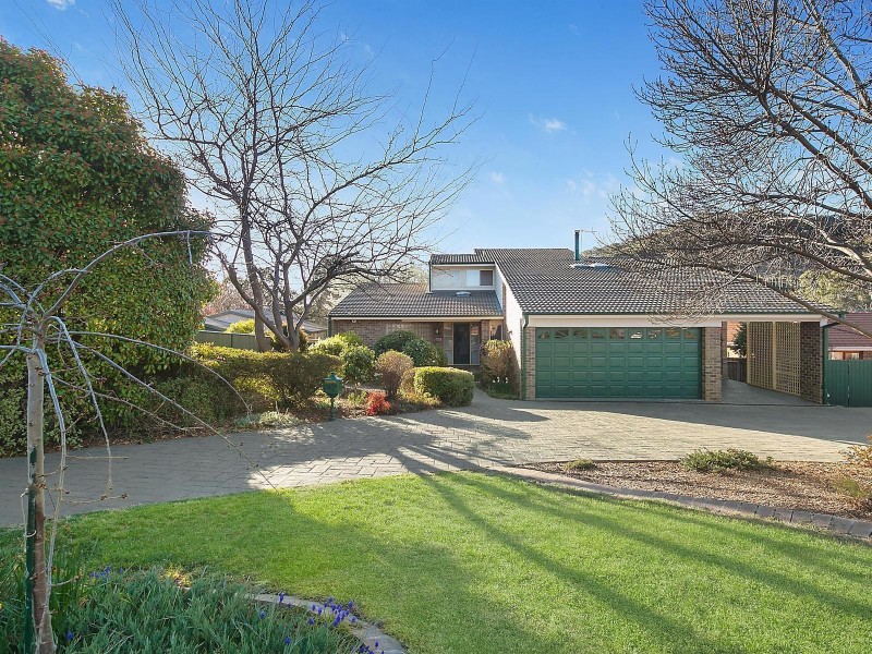 27 Mt Vernon Drive, Kambah ACT 2902