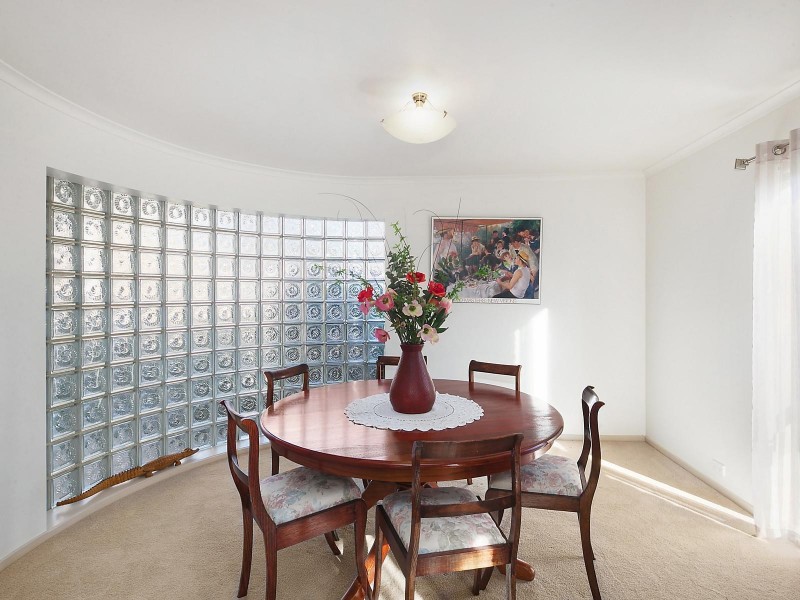 27 Mt Vernon Drive, Kambah ACT 2902