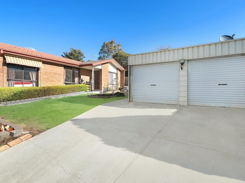 16 Tregear Close, Theodore ACT 2905