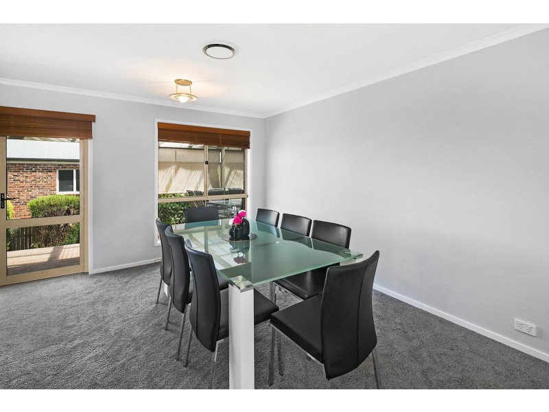 12 Woodhill Link, Jerrabomberra NSW 2619