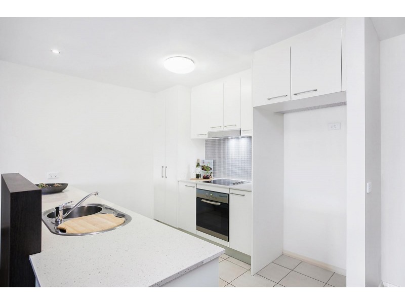 17/1 Cowlishaw Street, Greenway ACT 2900