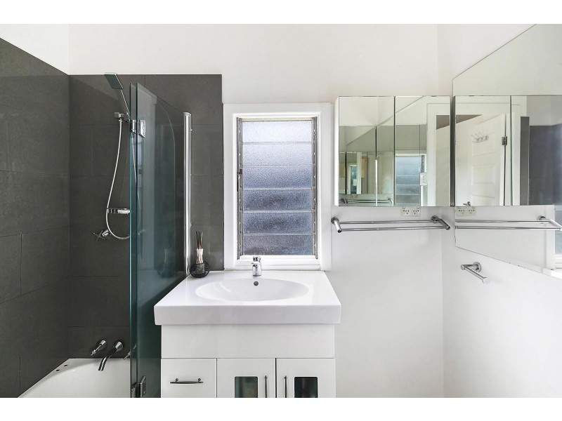 30 Lorn Road, Queanbeyan NSW 2620