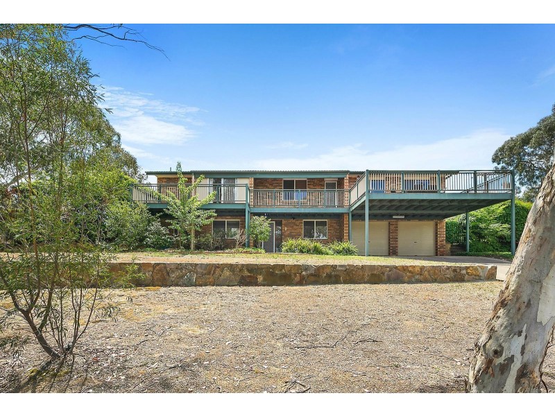 9 Ebsworth Close, Macarthur ACT 2904