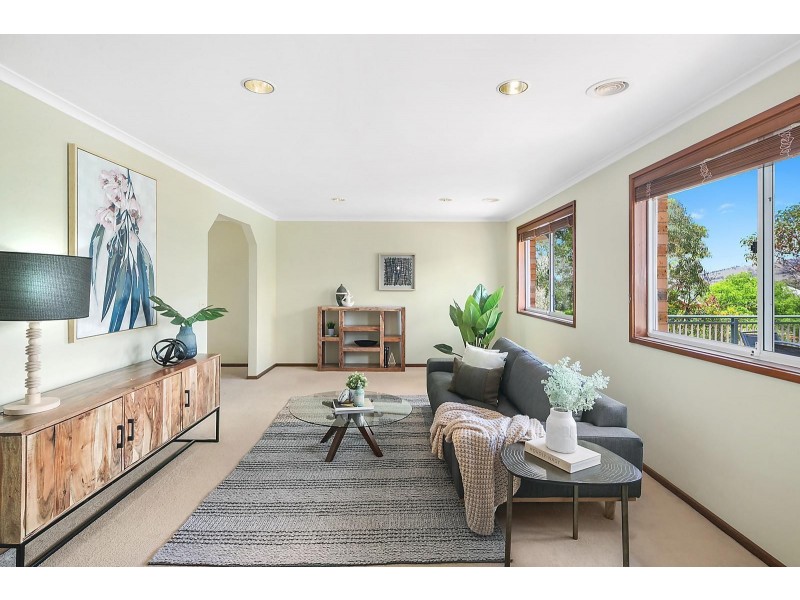 9 Ebsworth Close, Macarthur ACT 2904