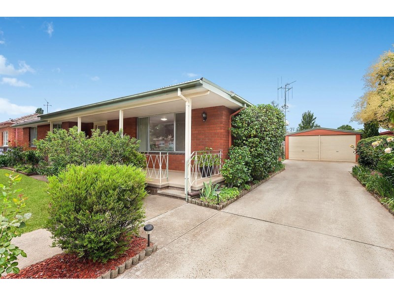 12 Albert Street, Queanbeyan NSW 2620