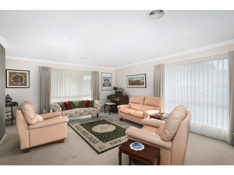 13 Ulverstone Street, Lyons ACT 2606