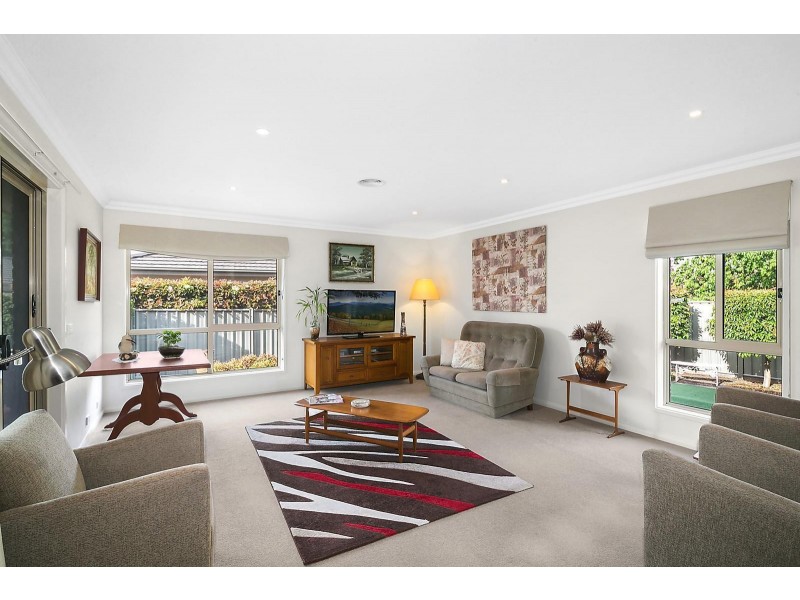 13 Ulverstone Street, Lyons ACT 2606