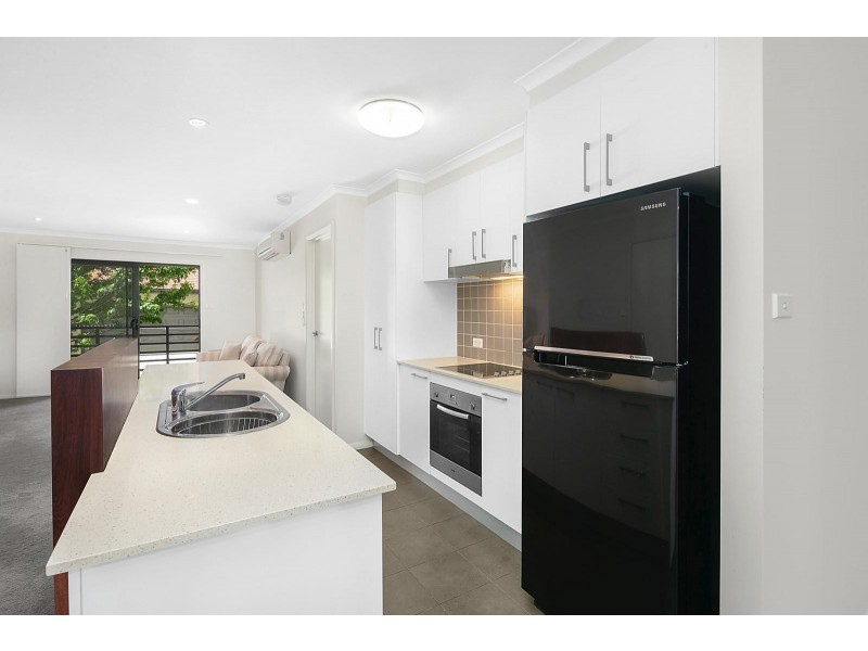 8/102 Athllon Drive, Greenway ACT 2900
