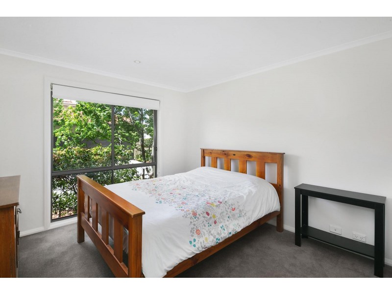 8/102 Athllon Drive, Greenway ACT 2900