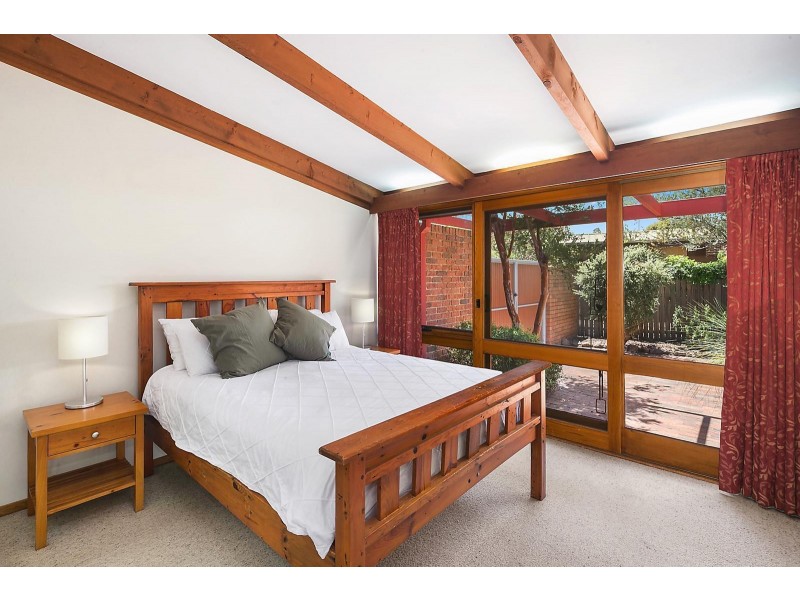 12 Finlayson Place, Gilmore ACT 2905