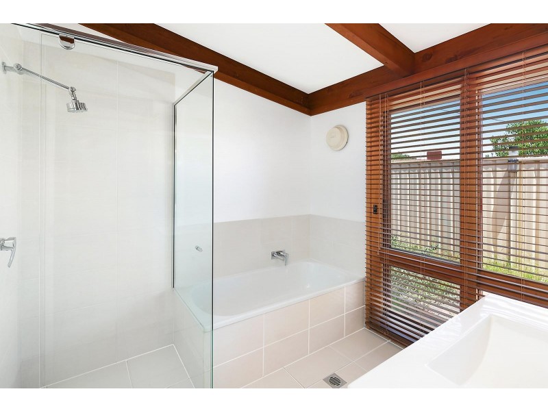 12 Finlayson Place, Gilmore ACT 2905