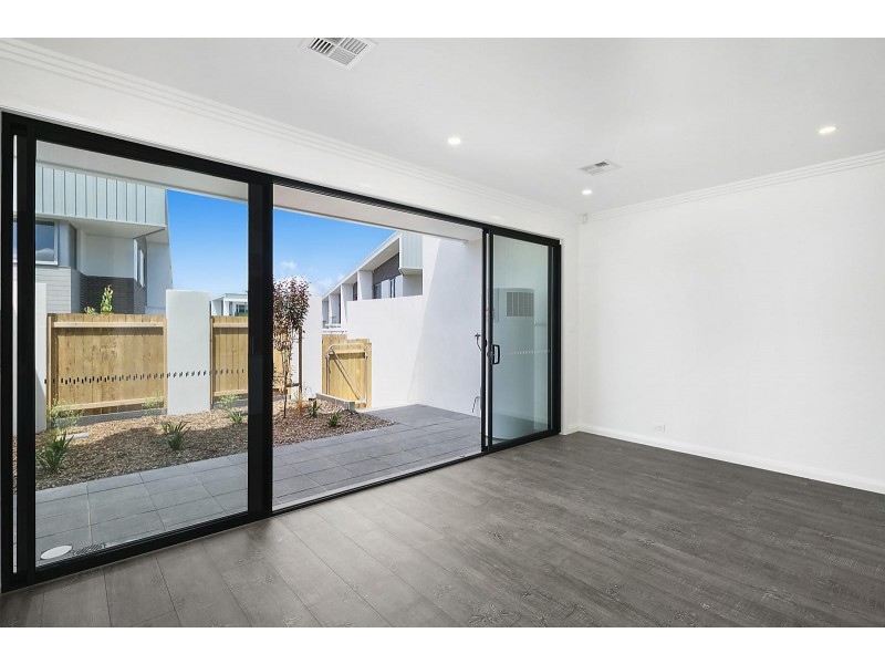 11/17 Nevertire Street, Lawson ACT 2617