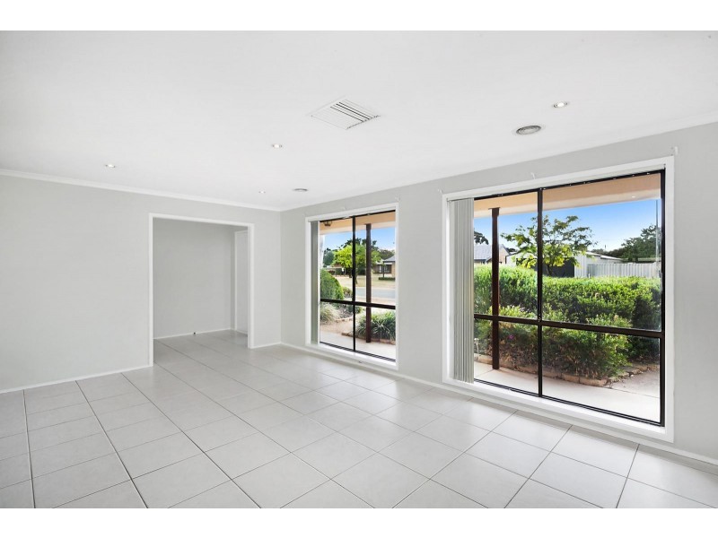 24 Kiddle Crescent, Richardson ACT 2905