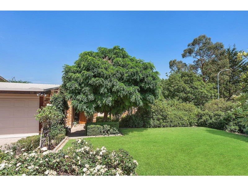 15 Adkinson Close, Isaacs ACT 2607