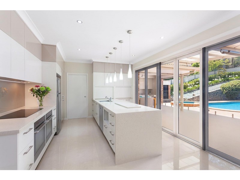 33 Whitty Crescent, Isaacs ACT 2607