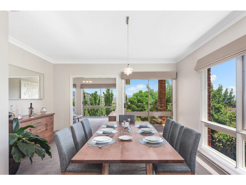 33 Whitty Crescent, Isaacs ACT 2607