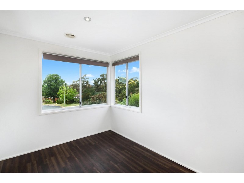 28 Hayley Crescent, Queanbeyan NSW 2620