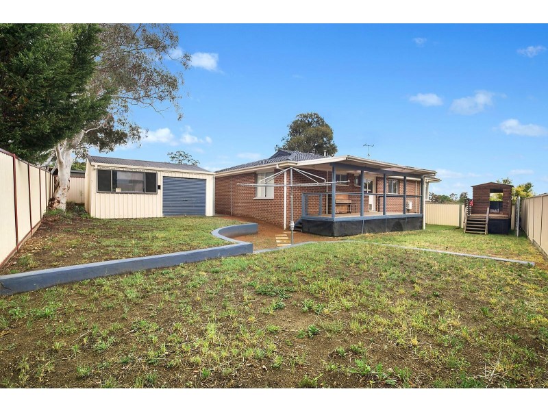 28 Hayley Crescent, Queanbeyan NSW 2620