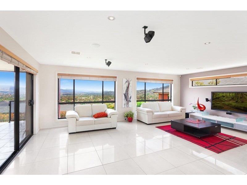 18 Orange Thorn Crescent, Banks ACT 2906