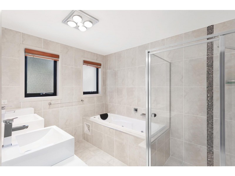 18 Orange Thorn Crescent, Banks ACT 2906