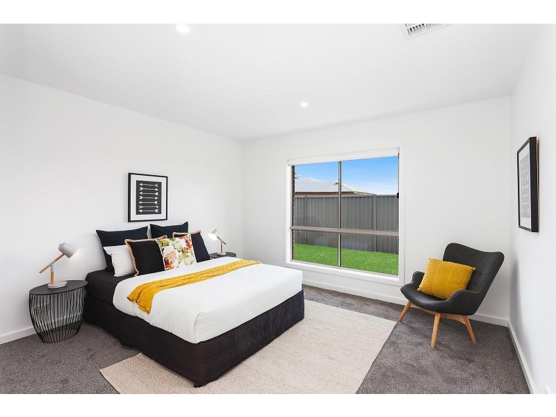 14 Underhill Street, Googong NSW 2620