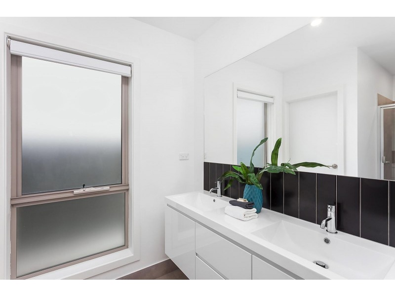 14 Underhill Street, Googong NSW 2620