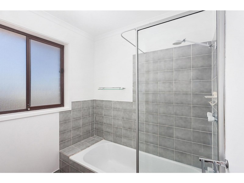 15 Lazarus Crescent, Queanbeyan NSW 2620