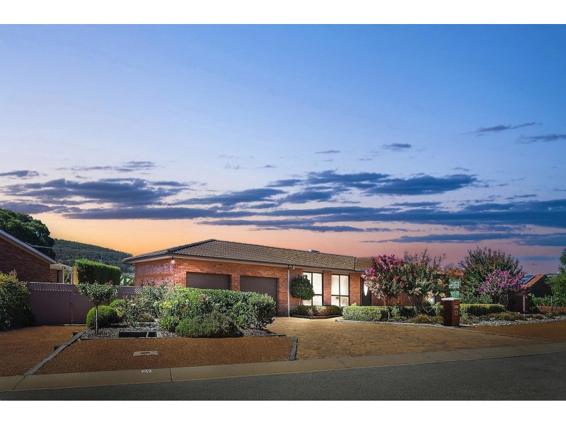 23 Enid Lorimer Circuit, Chisholm ACT 2905