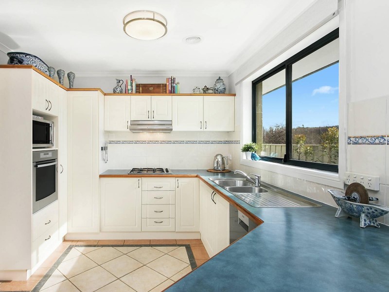 20A Bayside Court, Jerrabomberra NSW 2619
