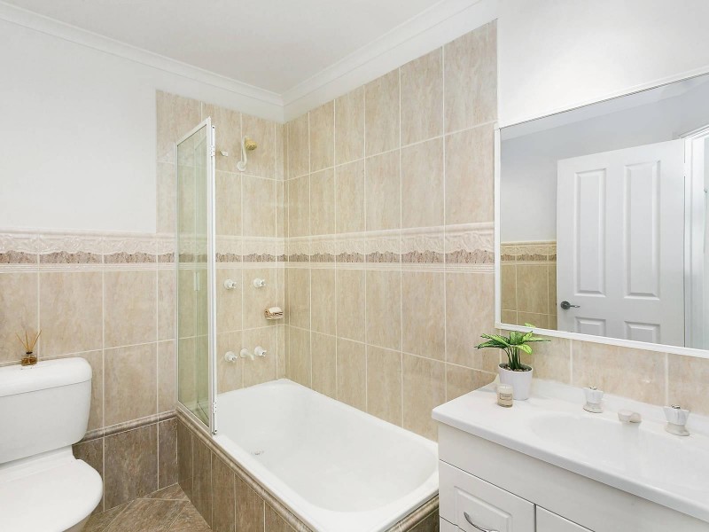20A Bayside Court, Jerrabomberra NSW 2619